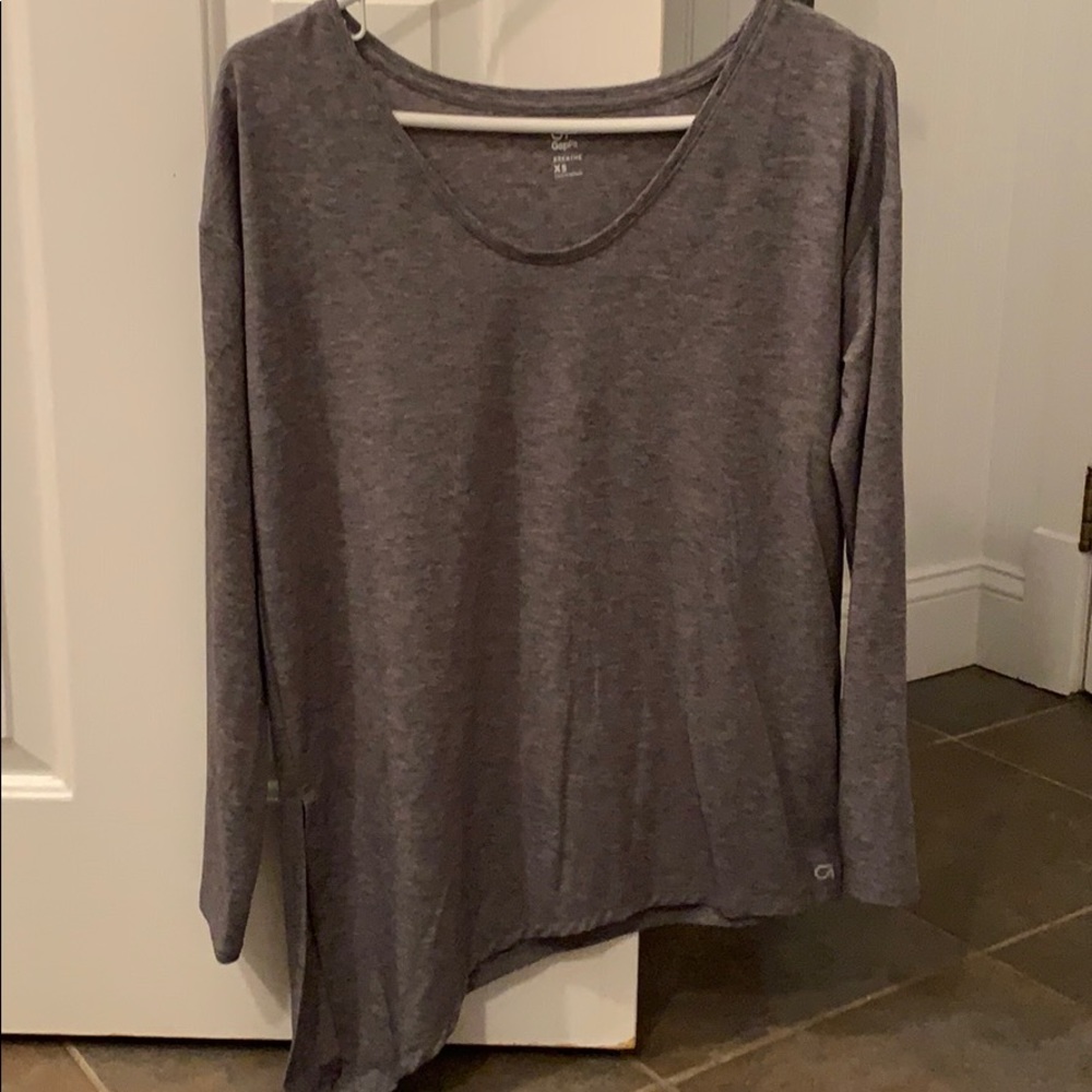 NWOT GAP breathe workout top
